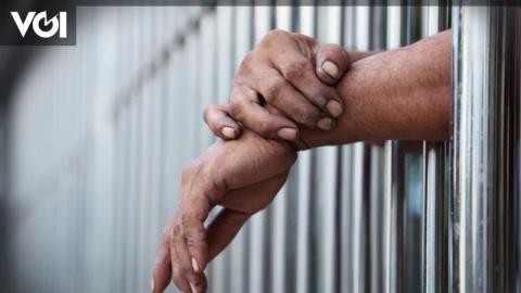 新しい再犯者はチピンアン刑務所から解放され、16歳の女性とセックスし、再び逮捕