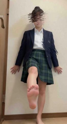 脚  癖   69