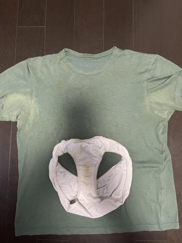 激臭パンツついでに2週間着込んだ部屋着Tシャツ