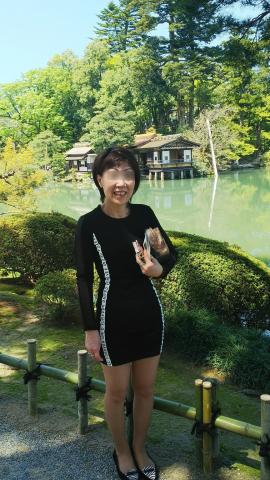 若い男に大切な妻を寝取られて興奮してる…