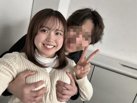 大学の空き教室で。