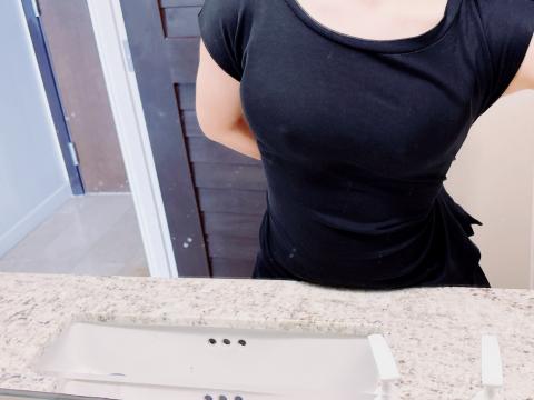 ひなのおっぱい、今日も見て