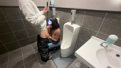 嫁を公衆便器として設置