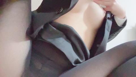 ノーブラスーツ