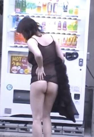 白昼のノーブラで。。。