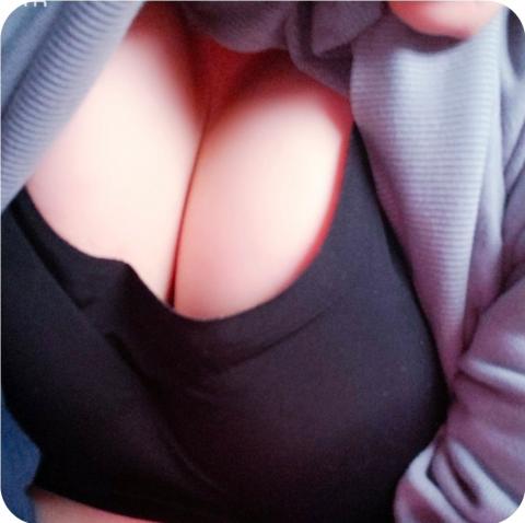 むちむちおっぱい